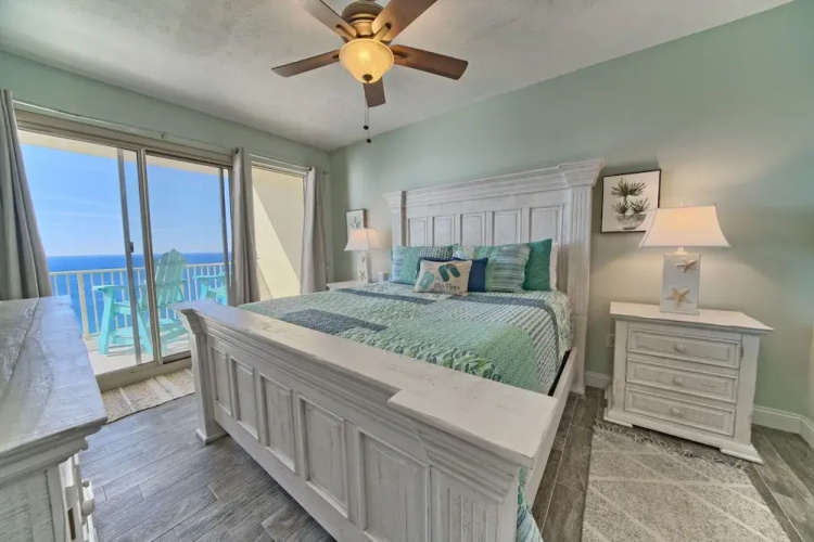 Unit 2304 2 Bedroom Condo by RedAwning