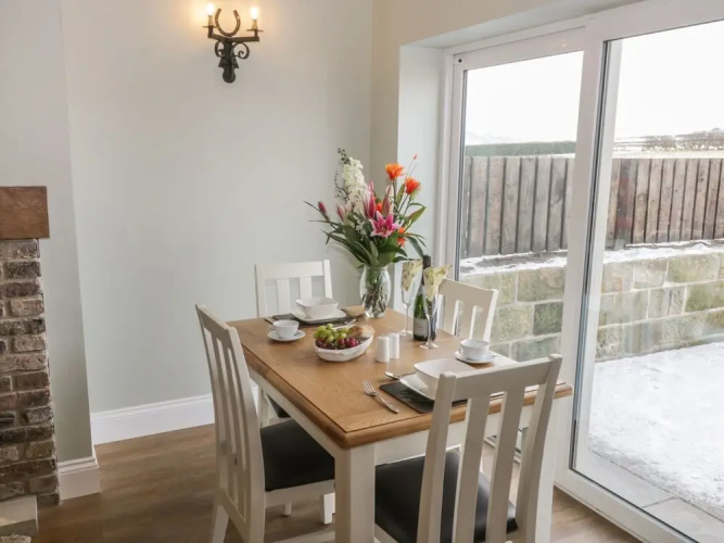 Shipswheel Cottage at Broadings Farm