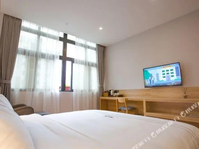 Yinian Hostel