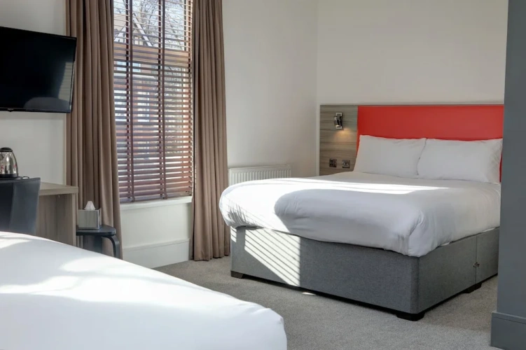 Superior Quadruple room