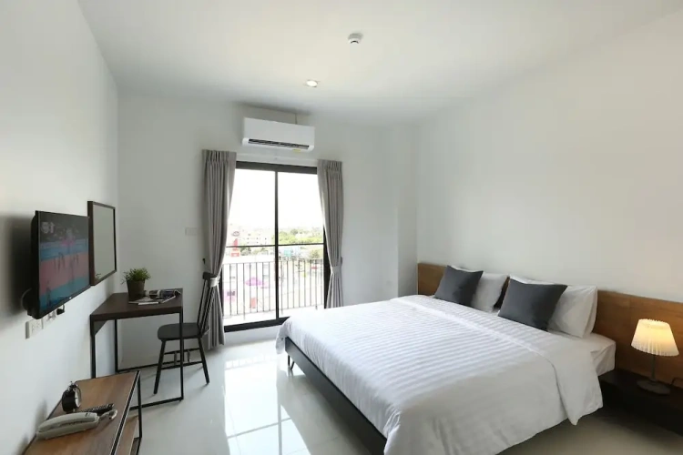 Standard Double room with balcony