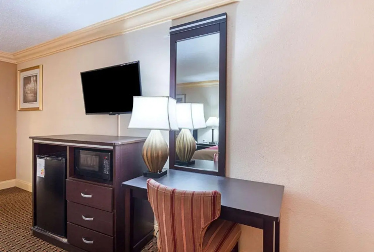 Americas Best Inn & Suites