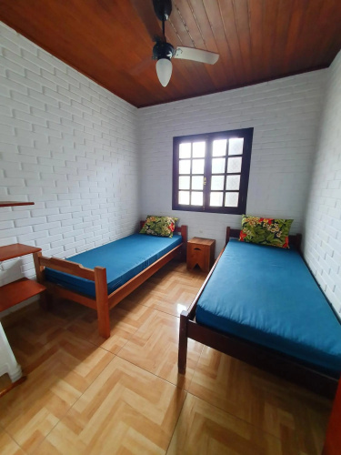 Apartamento com 2 quartos, piscina e churrasqueira, próximo à Praia do Itaguá