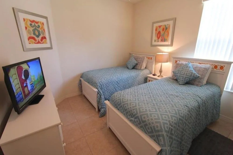 Crystal Cove 929