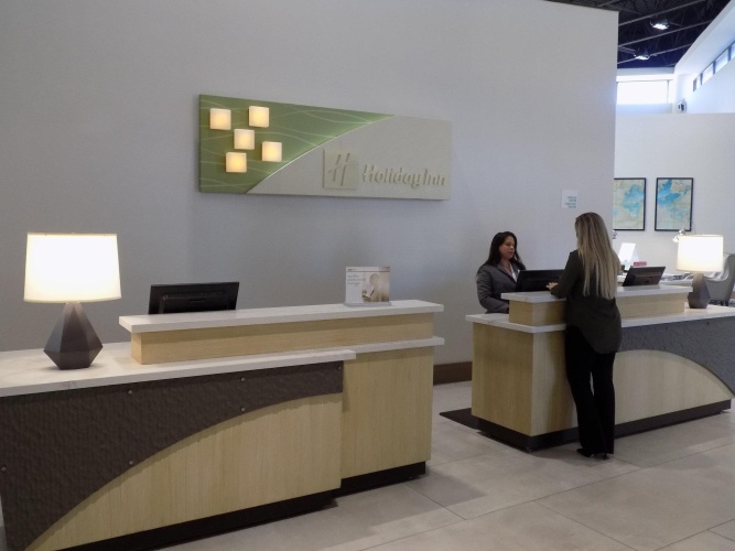 Holiday Inn Orlando-International Airport photo 40