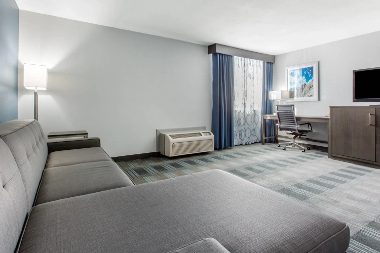 Double Suite