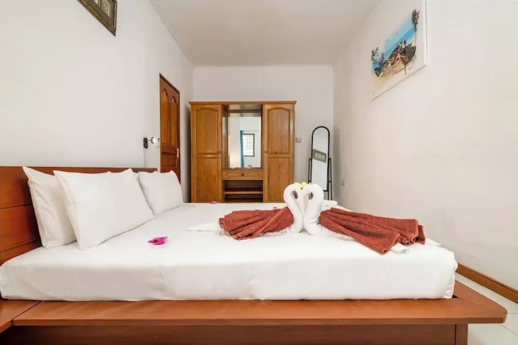 2 Bedrooms Apartment with sea view