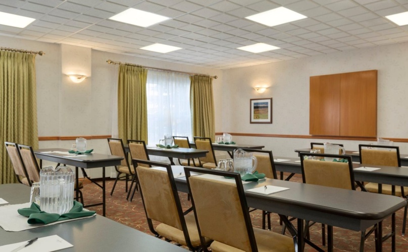 Country Inn & Suites By Radisson, Calgary-Northeast photo 20