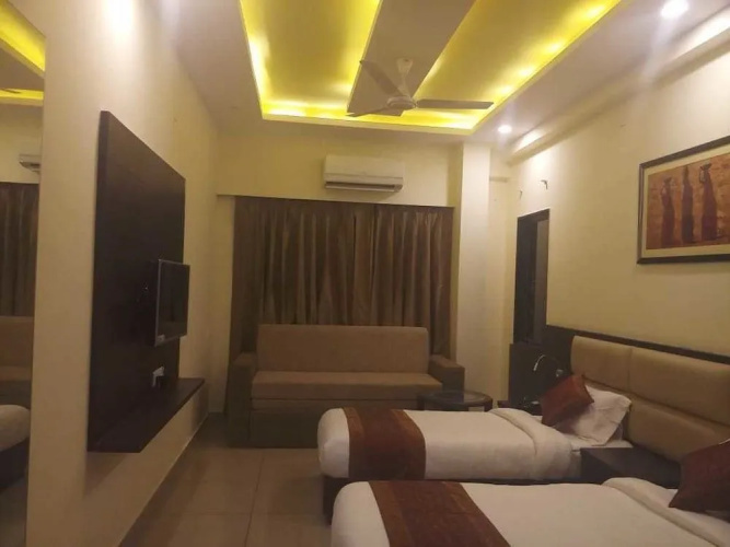 Hotel Sarovar Grand