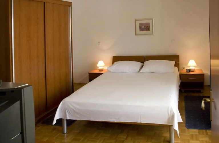 1 Bedroom Double Apartment
