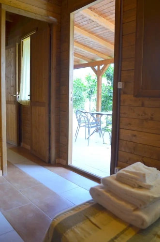 2 Bedrooms Family Bungalow with garden view