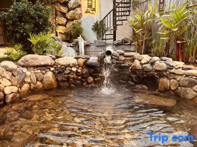 Huilin Yuansu Hot Spring Villa
