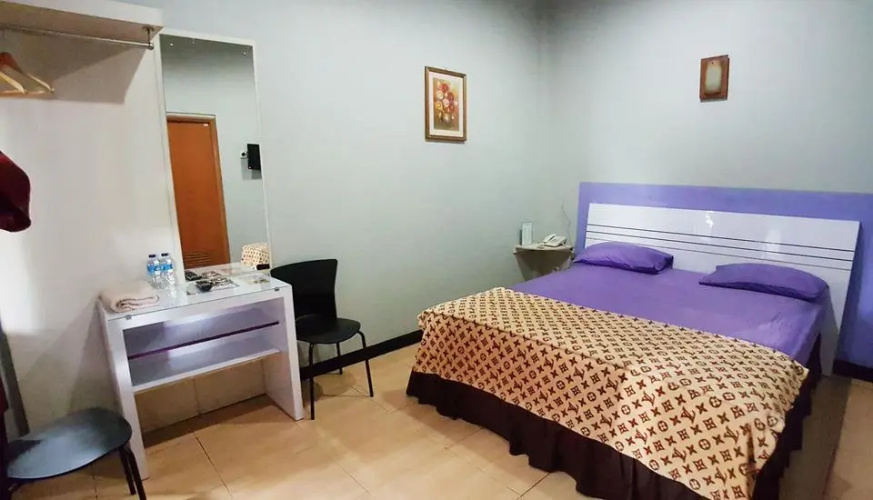 La Derra Hotel