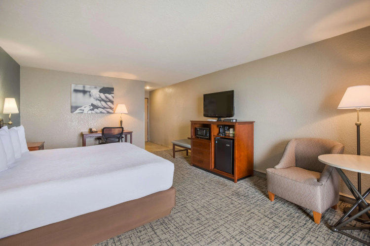 Best Western Harbour Pointe Lakefront