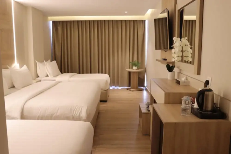 1 Bedroom Standard Quadruple Family room