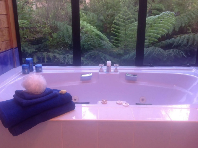Karamu Valley Lodge