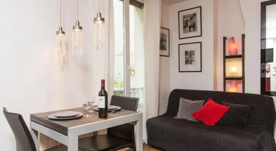Charming Montmartre Studio