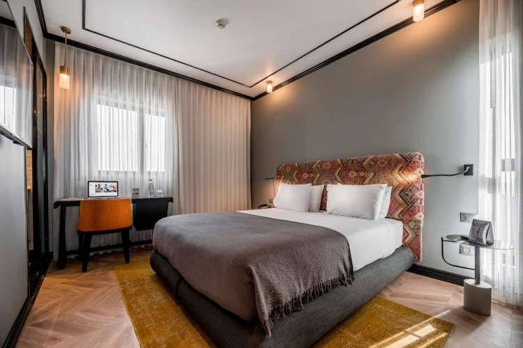 Classic room
