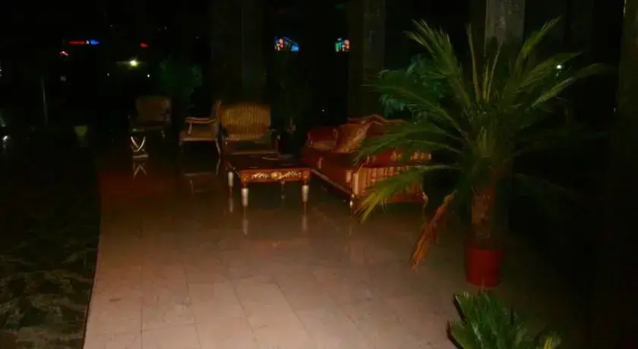 Cabana Hotel