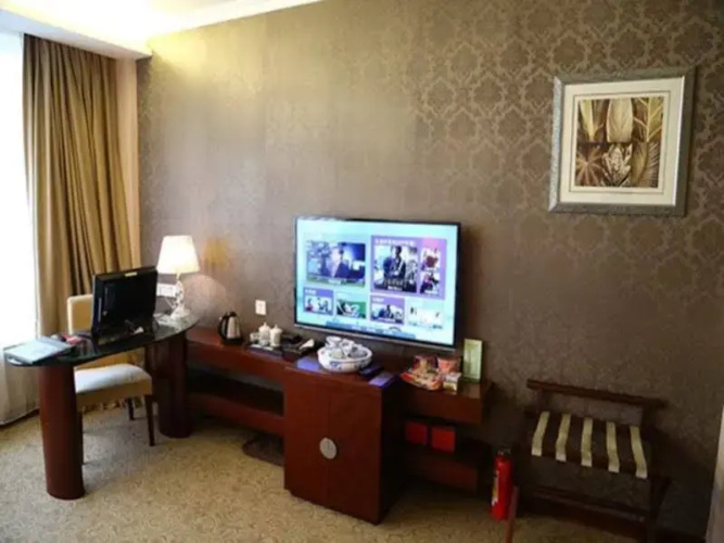 Longzhou Hotel