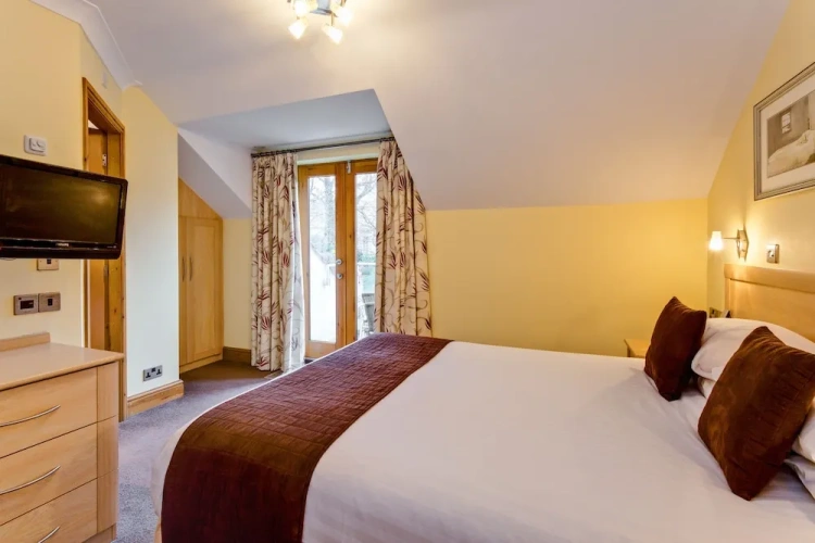 2 Bedrooms Premier Apartment