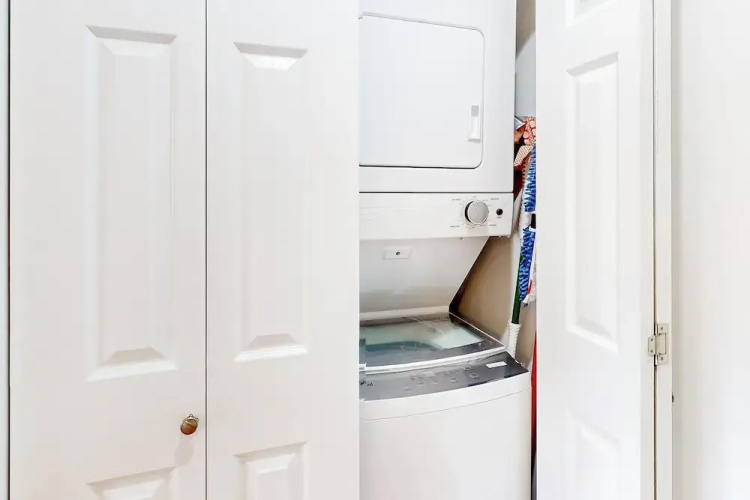 2BR Updated Dog-friendly Condo w/ Pool & Tennis