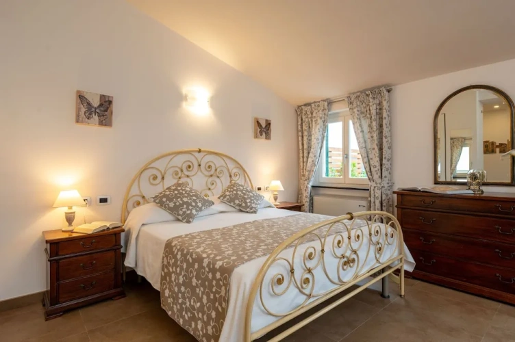 Comfort room with balcony and with sea view