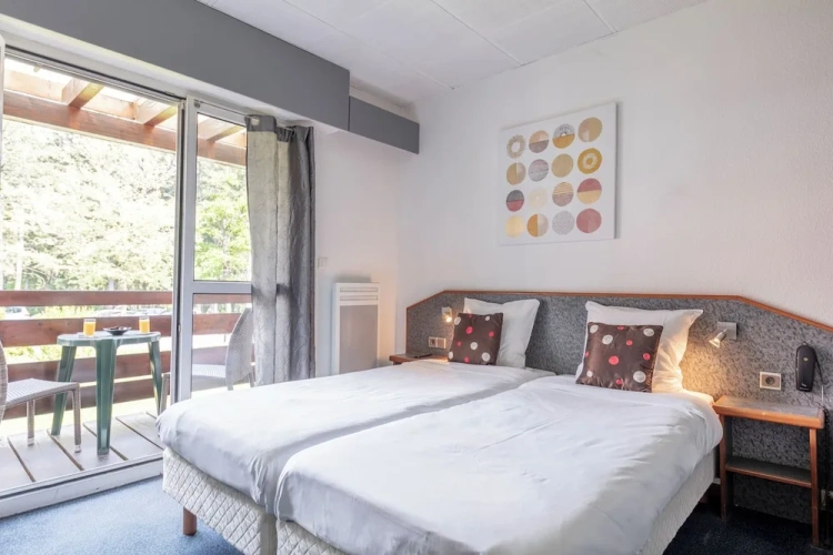 Classic Twin room with balcony