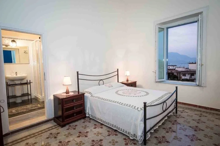 Deluxe Double room with view