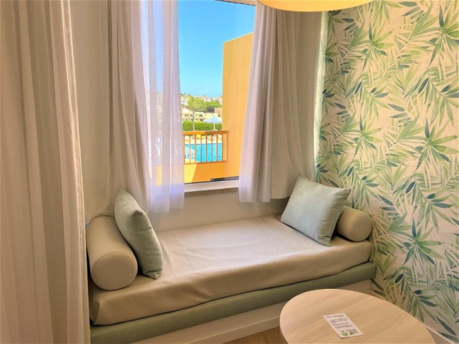 Superior Double room with pool view