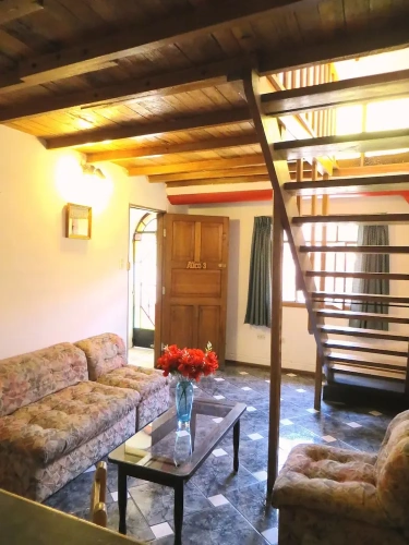 Standard Quintuple Family room