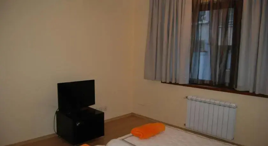 Aleko Apartments