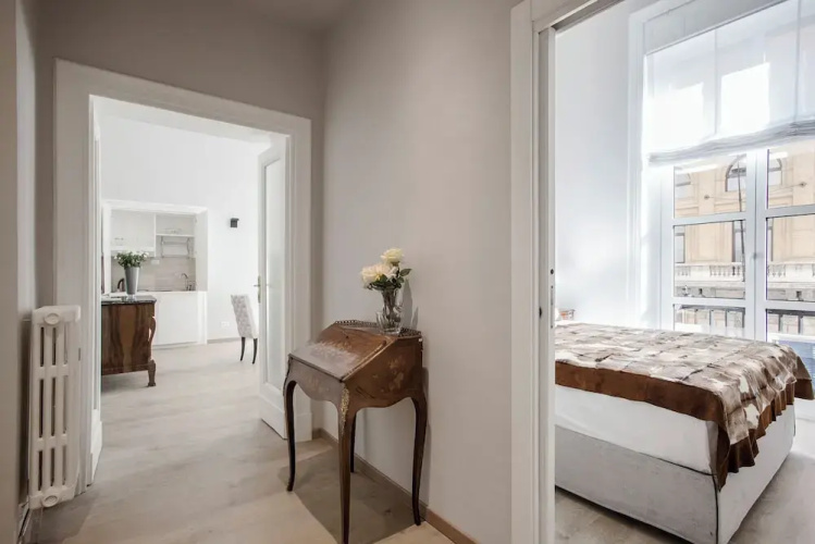 Prestigious Apartments Via Barberini