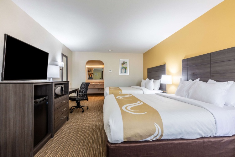 Standard Quadruple room