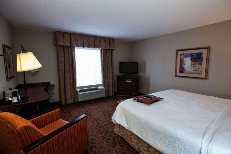 Hampton Inn by Hilton Napanee photo 7