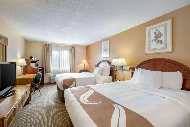 Quality Inn - Storm Lake