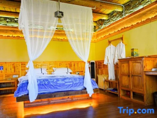 Deluxe Double room with view
