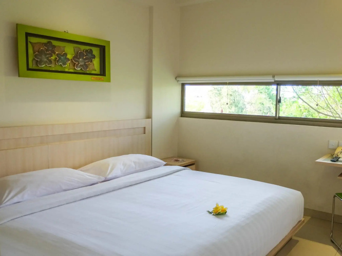 J Hotel Kuta