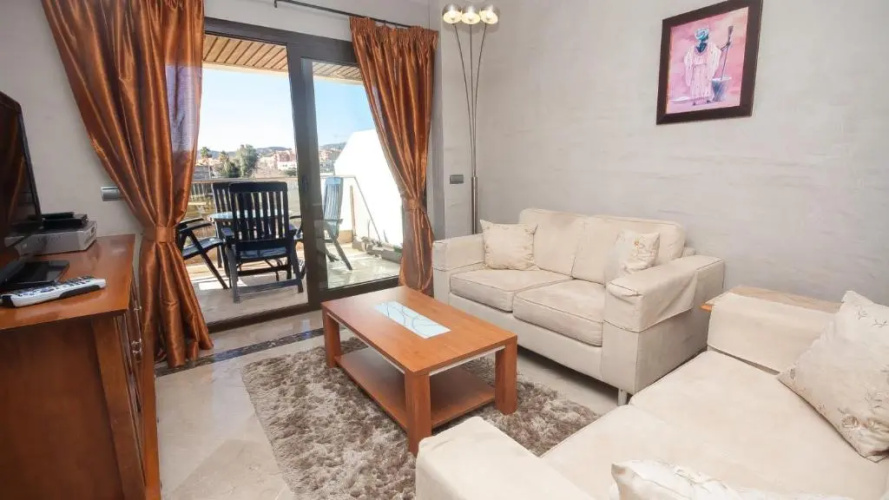 Marina Del Castillo 235