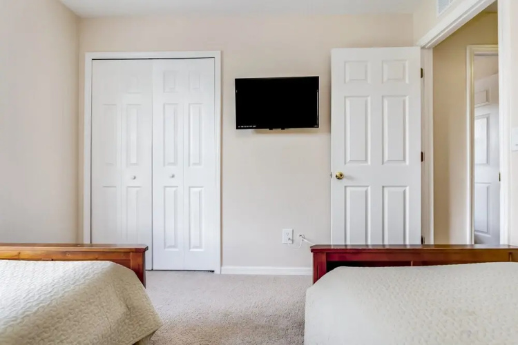 1144CALABRIA townhouse