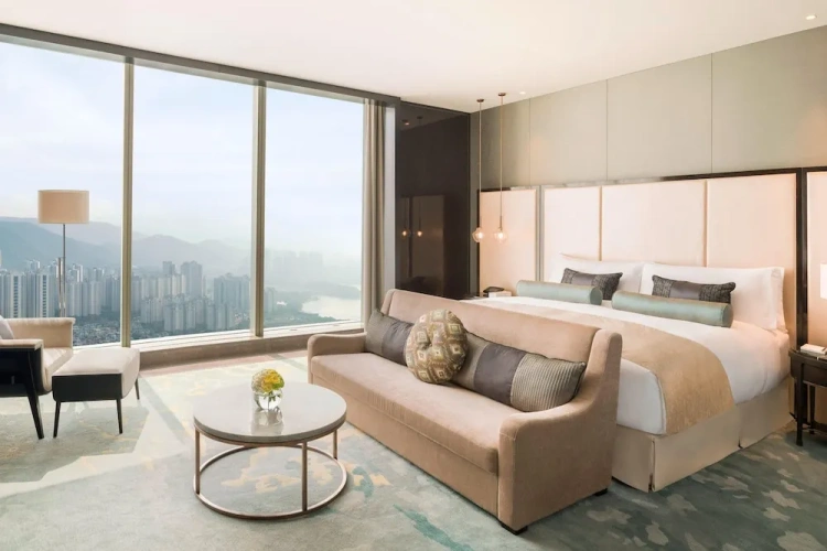Presidential Double Suite with lake view