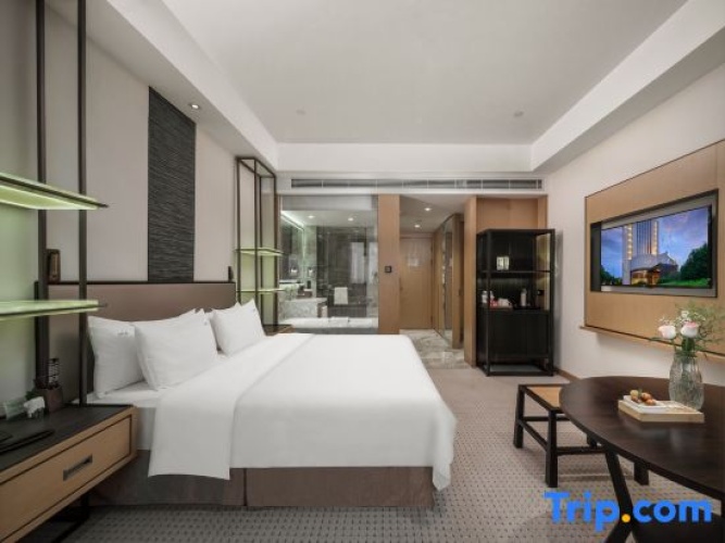 Executive Double room with lake view