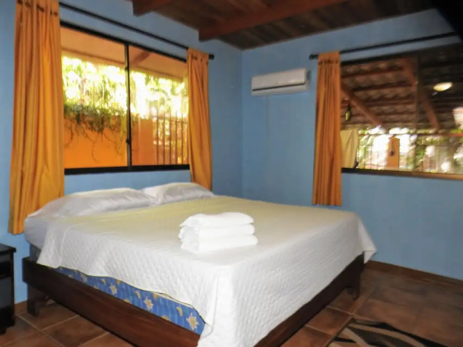 Casa Amigos by the beach