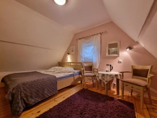 Economy Triple room