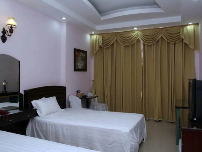 Holiday Park Hotel