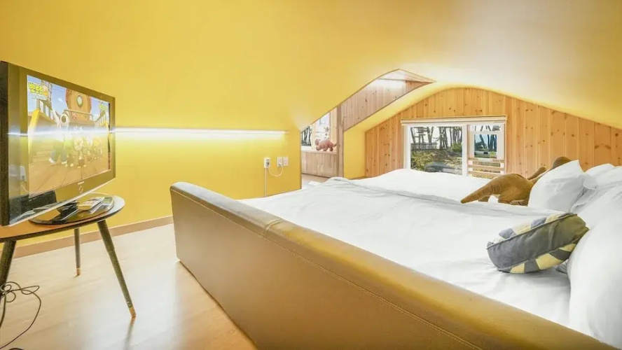 Irang Kids Pool Villa