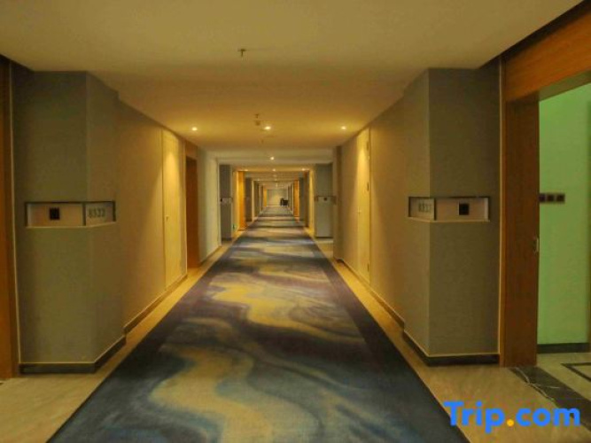 Libo Ice Snow Water World Theme Hotel