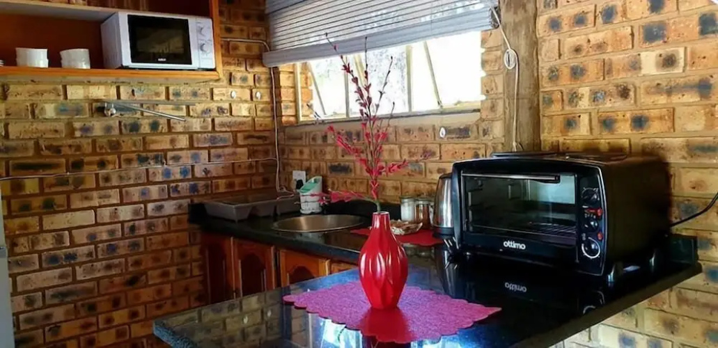 Unathi Game Lodge