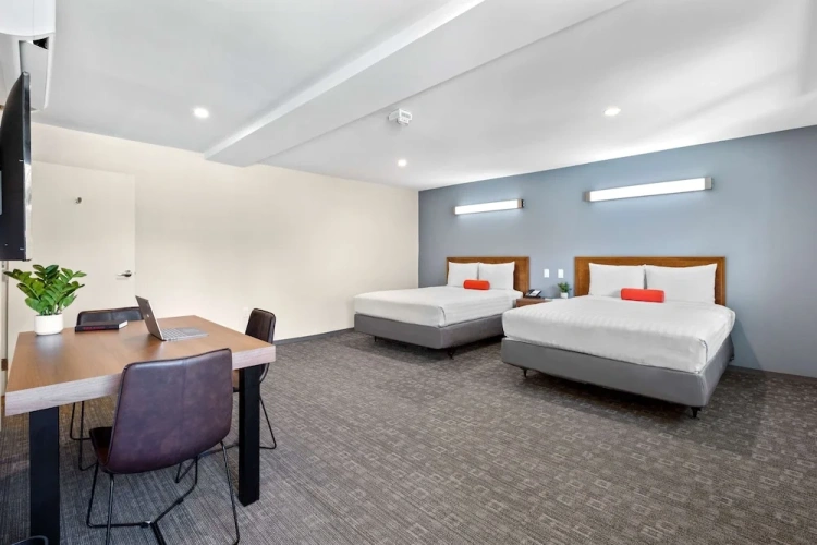 Deluxe Quadruple room