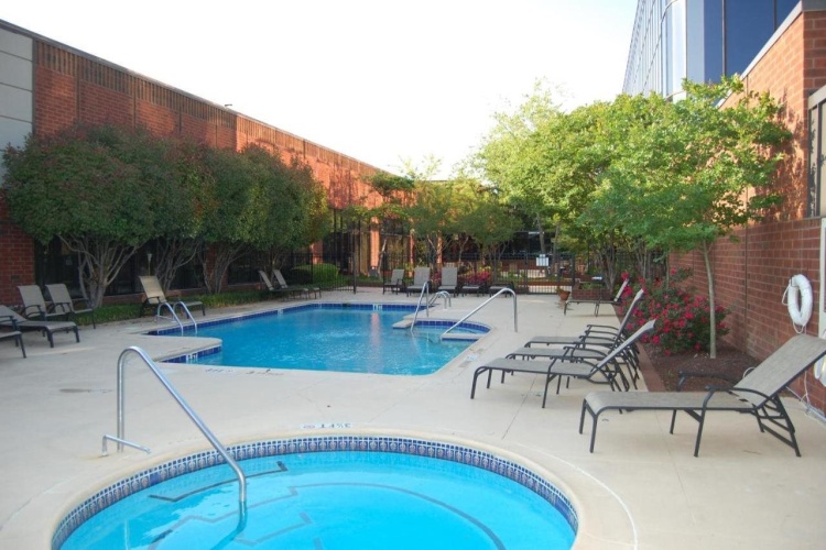 Hilton Greenville photo 18